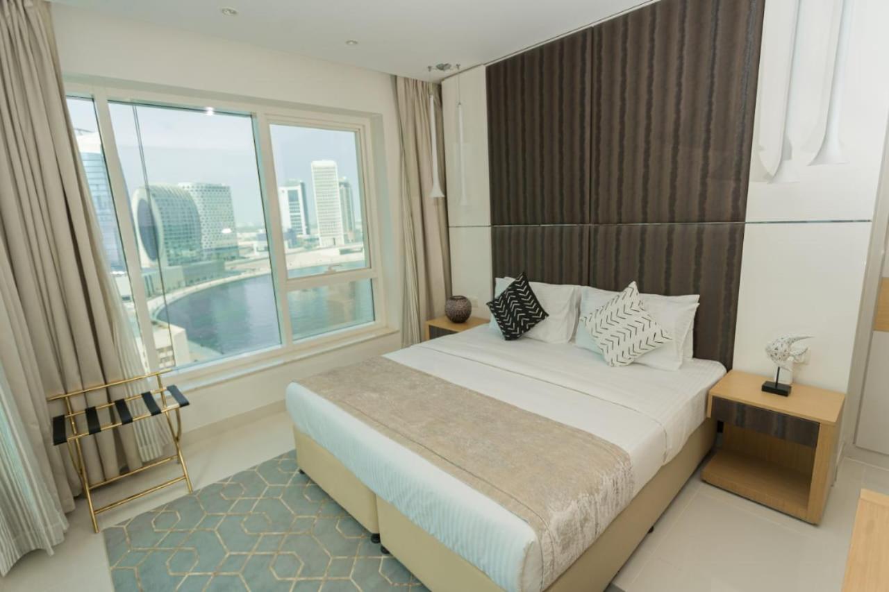 Waterfront Downtown- Damac Maison Canal View Dubái Exterior foto